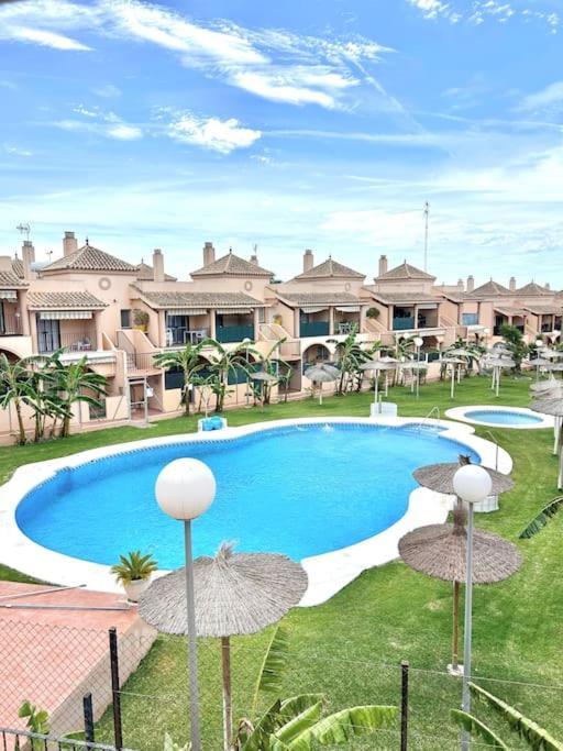 Unifamiliar Chiclana, La Barrosa Lejlighed Chiclana de la Frontera Eksteriør billede